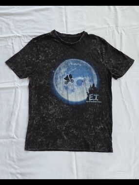 E.T. Graphic Short Sleeve Tee in Black Mineral Wash Sz. Small
